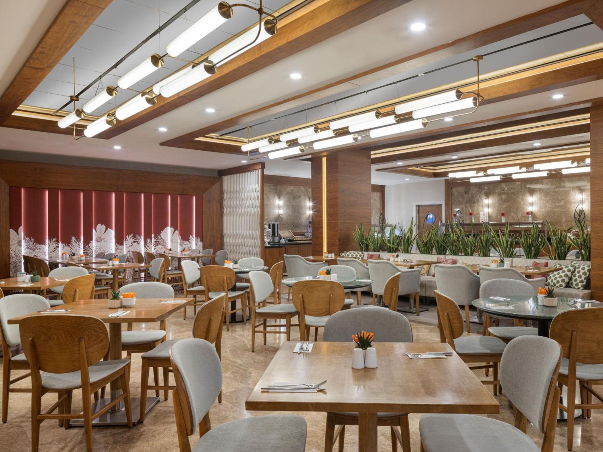 Hotel Mercure Kizilay 4*